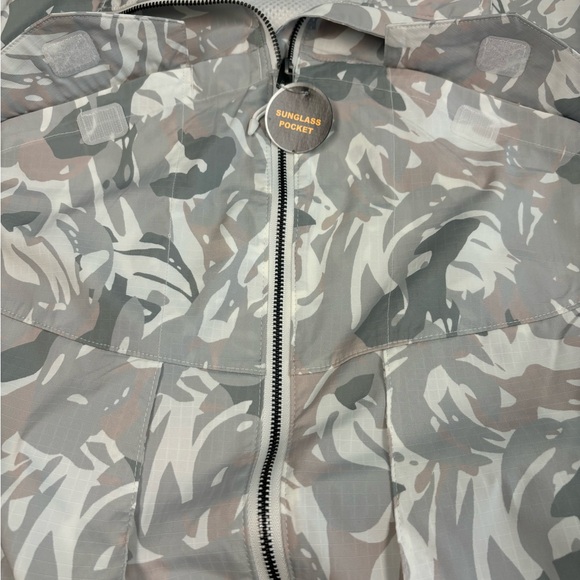 Avia Women's Athletic Vest Size Medium - Picture 7 of 8